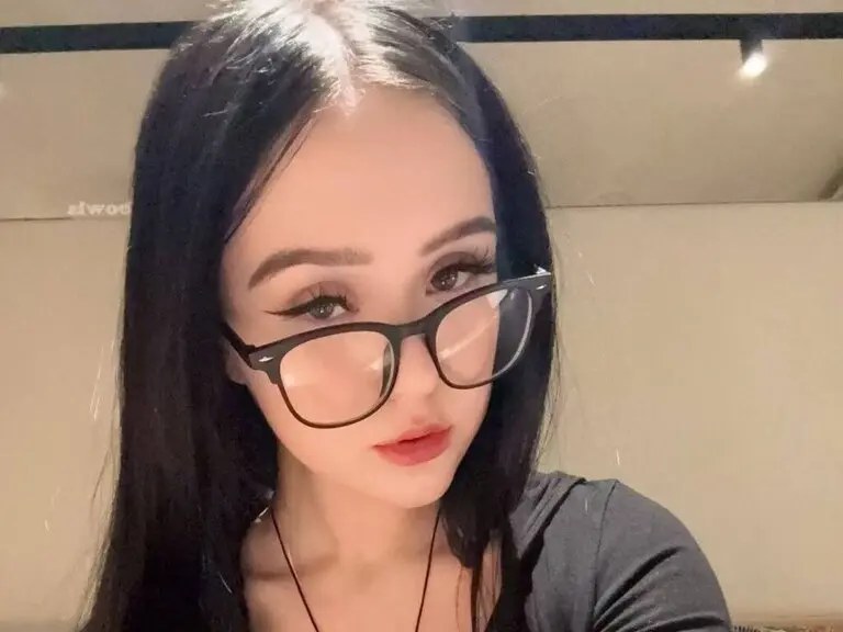 Privatshow mit AdelineBabI