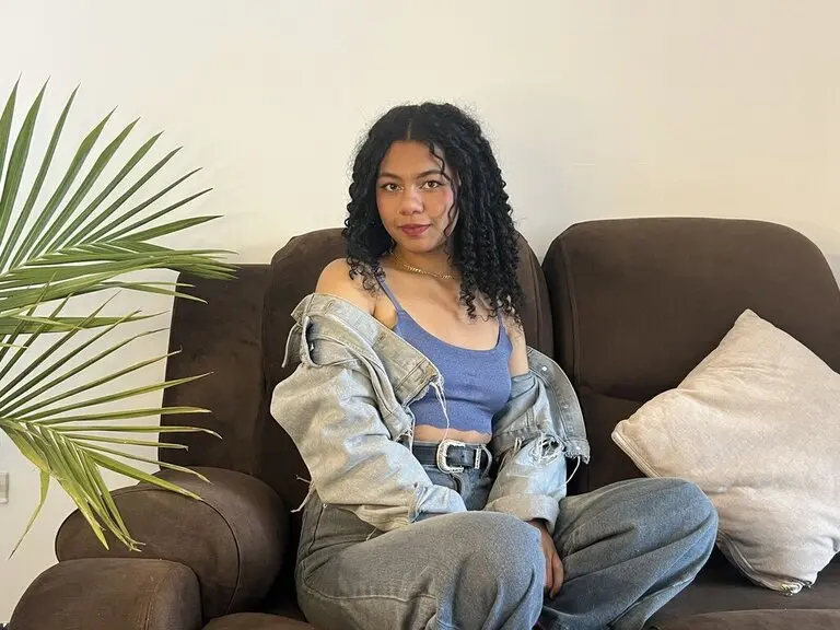 Privatshow mit AfroditaAlissa