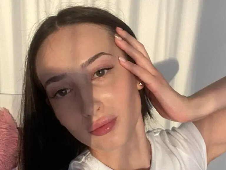 Privatshow mit MonikaGorgeous
